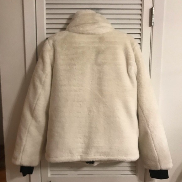 S13 by SAM. Madison Faux Fur Jacket in Cream with Black Puffer Lining, Size L - Picture 14 of 14